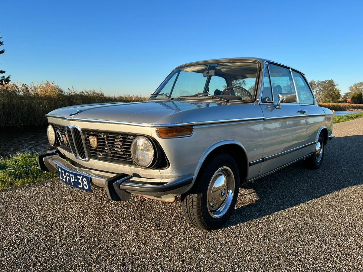 1975 BMW 1602 Image 1